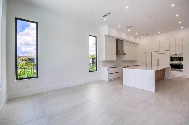 18409 Symphony Court, Jupiter, FL 33458