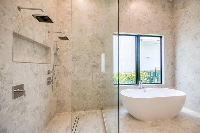 18409 Symphony Court, Jupiter, FL 33458