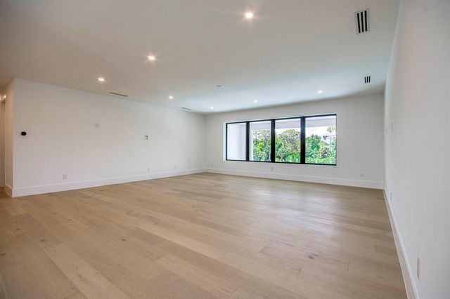 18409 Symphony Court, Jupiter, FL 33458