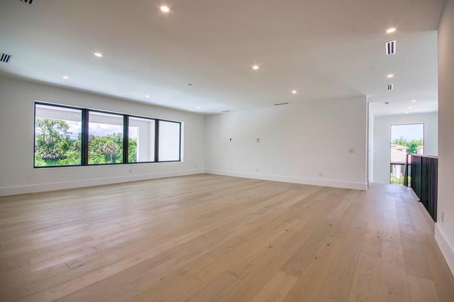 18409 Symphony Court, Jupiter, FL 33458