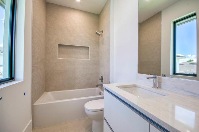 18409 Symphony Court, Jupiter, FL 33458