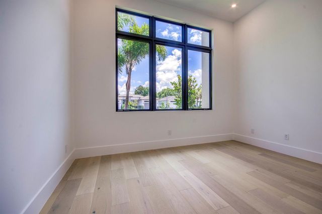 18409 Symphony Court, Jupiter, FL 33458
