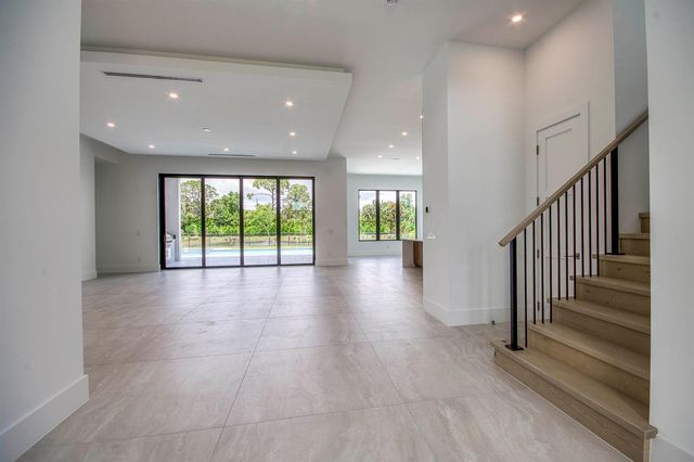 18409 Symphony Court, Jupiter, FL 33458