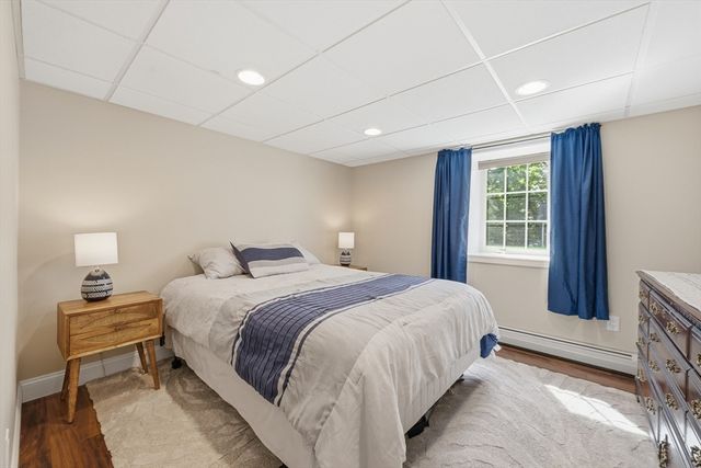 24 Pleasant St, Chelmsford, MA 01824