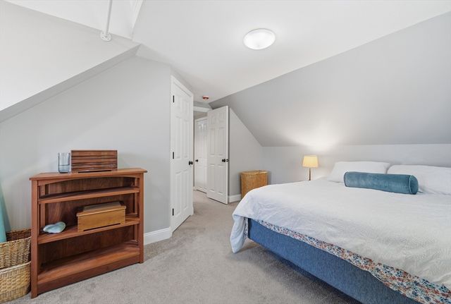 24 Pleasant St, Chelmsford, MA 01824