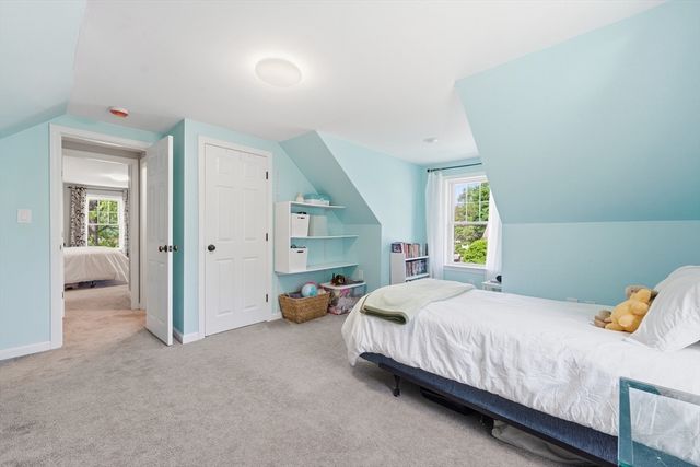 24 Pleasant St, Chelmsford, MA 01824