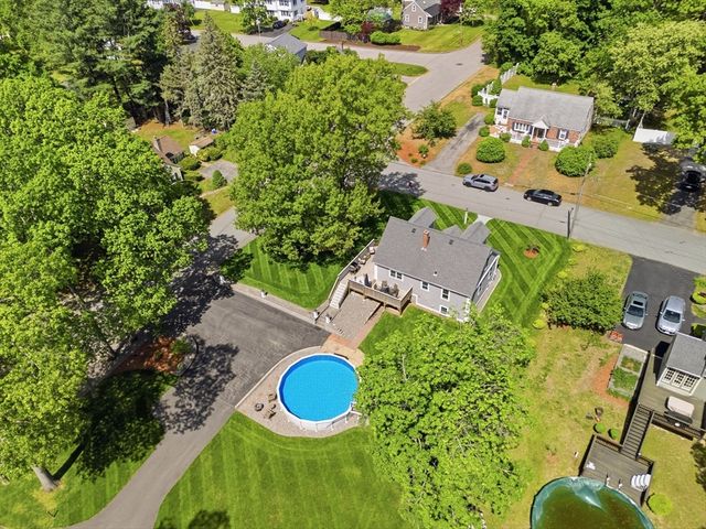 24 Pleasant St, Chelmsford, MA 01824