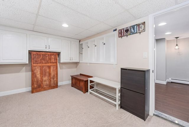 24 Pleasant St, Chelmsford, MA 01824