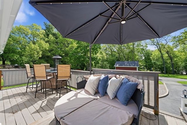 24 Pleasant St, Chelmsford, MA 01824