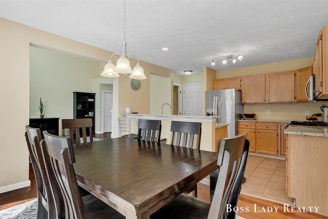 3960 Old Elm Drive, Kentwood, MI 49512