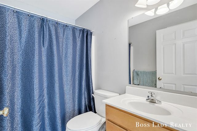 3960 Old Elm Drive, Kentwood, MI 49512