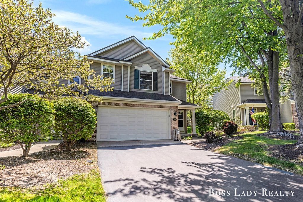 3960 Old Elm Drive, Kentwood, MI 49512