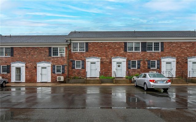 20 Indian Avenue 22, Portsmouth, RI 02871