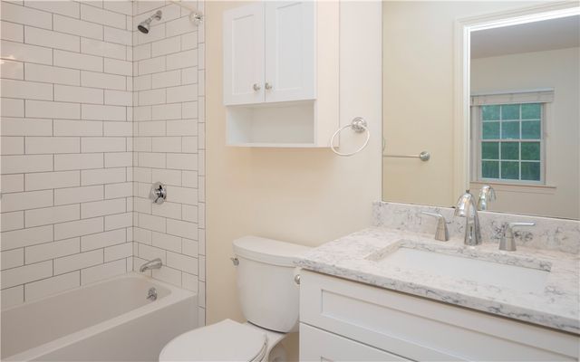 20 Indian Avenue 22, Portsmouth, RI 02871