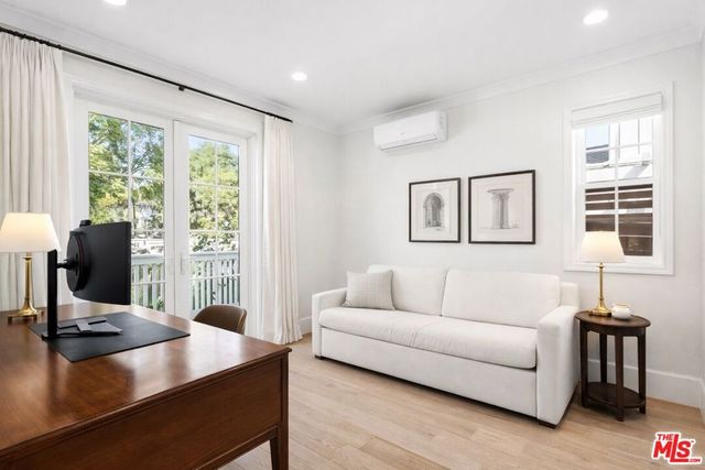 11380 Waterford St, Los Angeles, CA 90049