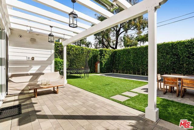 11380 Waterford St, Los Angeles, CA 90049