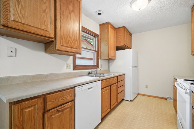 65 Birch Court, North Liberty, IA 52317