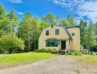 14 Whitney Road, Hillsborough, NH 03244