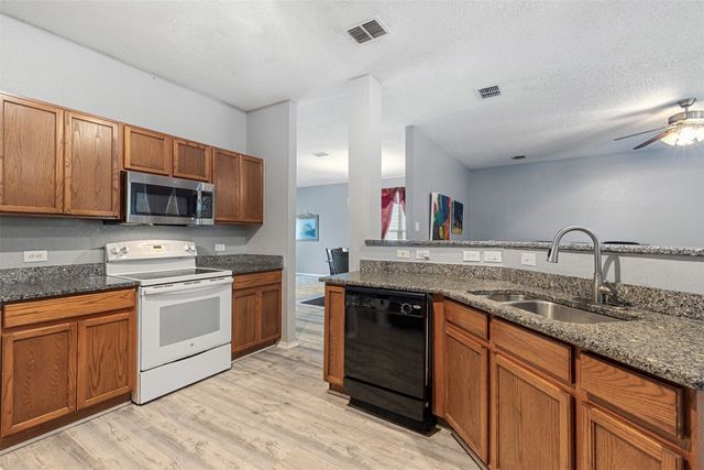 2930 Tangleglen Drive, Rockwall, TX 75032