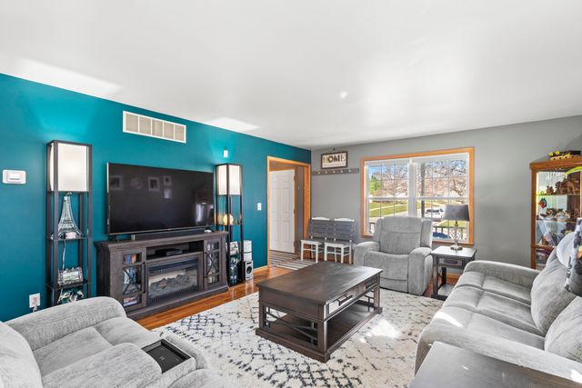 507 Galway Drive, Valparaiso, IN 46385