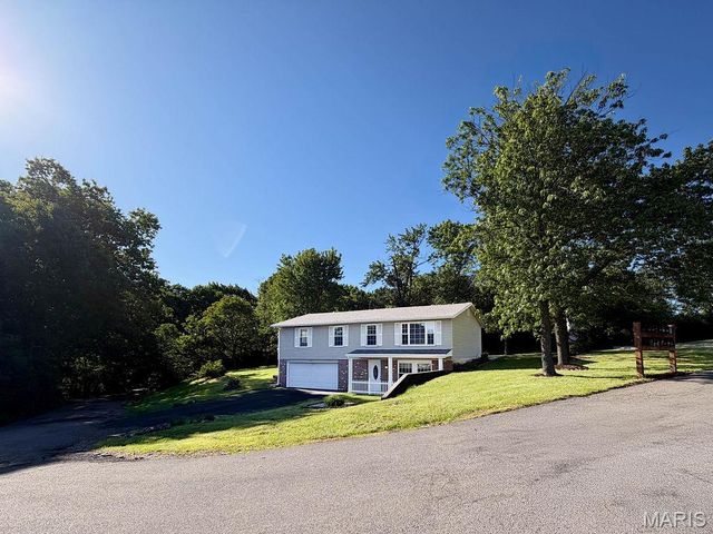 3344 Woodland Trl, Imperial, MO 63052