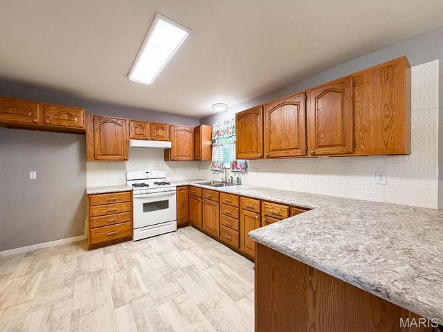 3344 Woodland Trl, Imperial, MO 63052