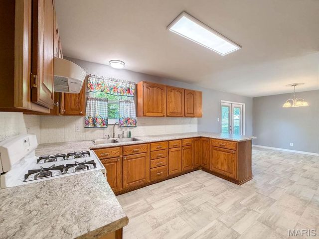 3344 Woodland Trl, Imperial, MO 63052
