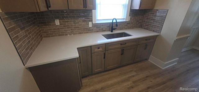 10428 Marne Street, Detroit, MI 48224