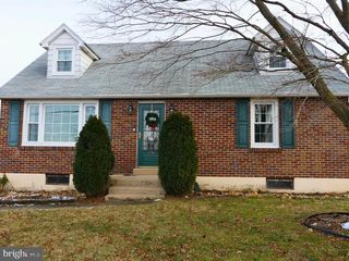 120 HARRISON ST, Emmaus, PA 18049