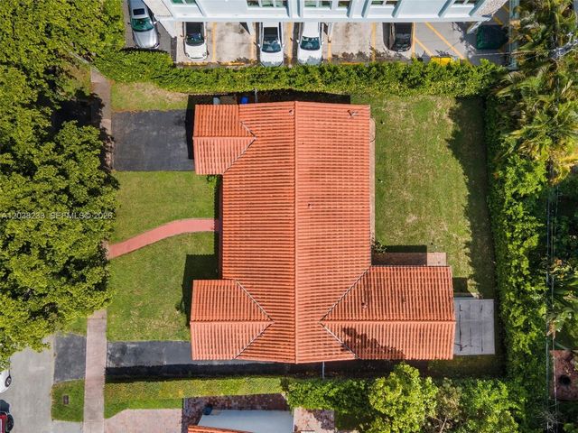811 Capri St, Coral Gables, FL 33134