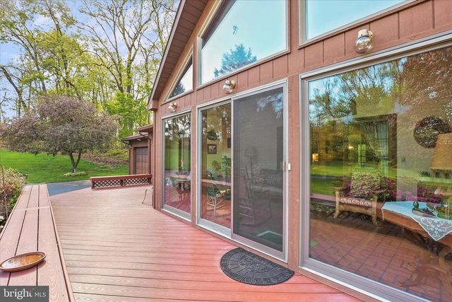 115 VALLEY RD, Windsor, PA 17366