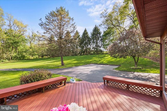 115 VALLEY RD, Windsor, PA 17366
