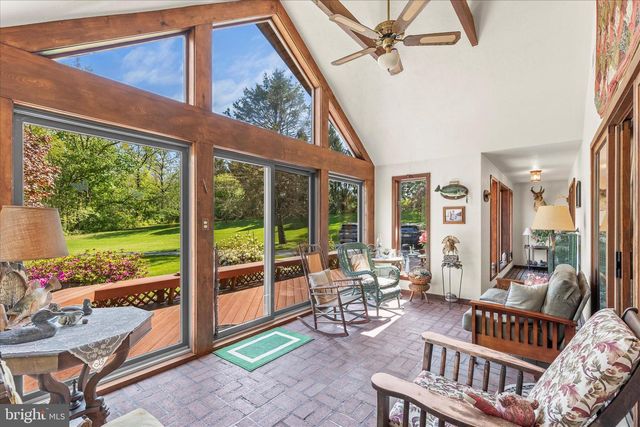115 VALLEY RD, Windsor, PA 17366