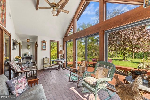 115 VALLEY RD, Windsor, PA 17366