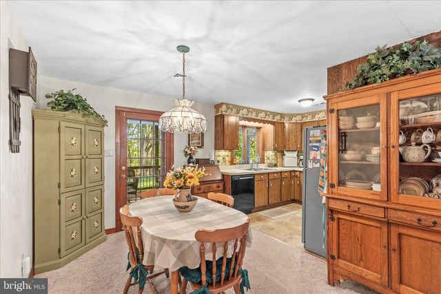 115 VALLEY RD, Windsor, PA 17366