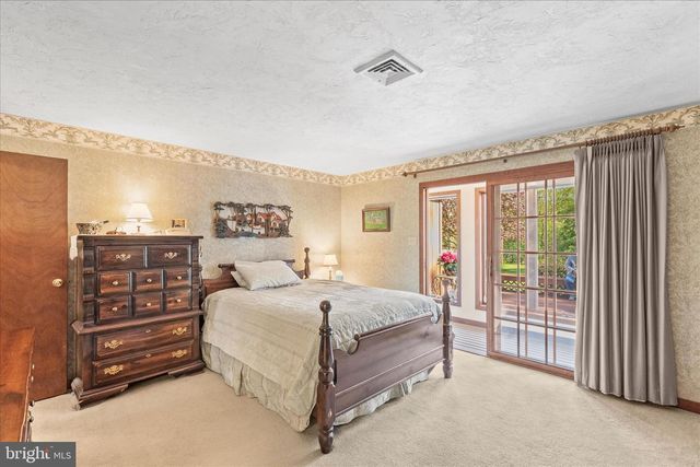115 VALLEY RD, Windsor, PA 17366