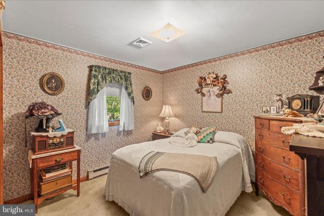 115 VALLEY RD, Windsor, PA 17366