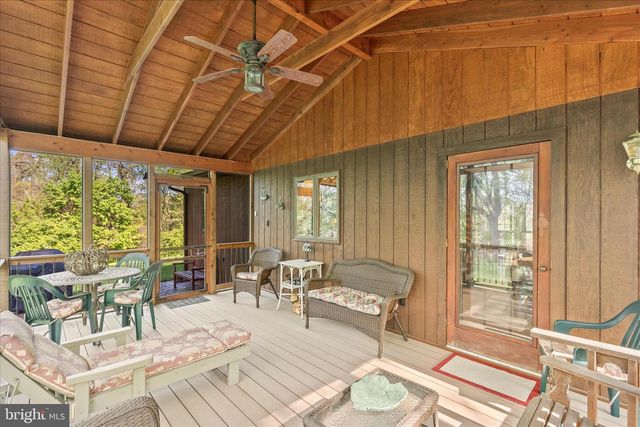 115 VALLEY RD, Windsor, PA 17366