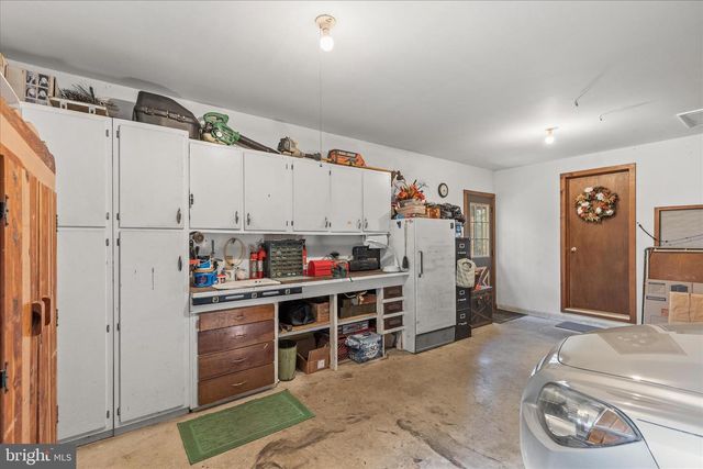 115 VALLEY RD, Windsor, PA 17366