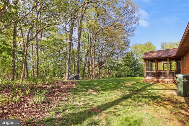 115 VALLEY RD, Windsor, PA 17366