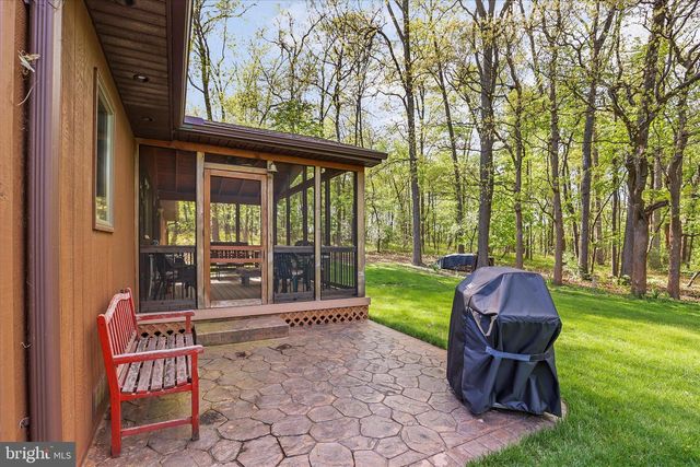 115 VALLEY RD, Windsor, PA 17366
