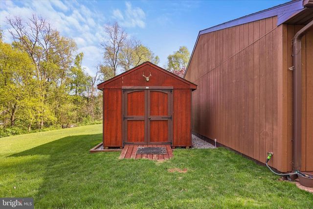 115 VALLEY RD, Windsor, PA 17366