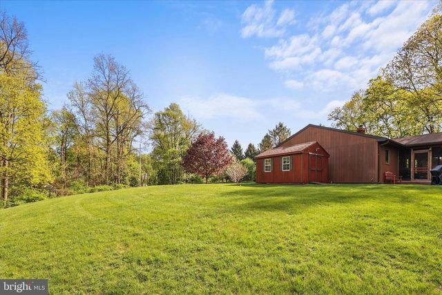 115 VALLEY RD, Windsor, PA 17366