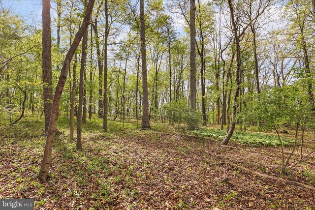 115 VALLEY RD, Windsor, PA 17366