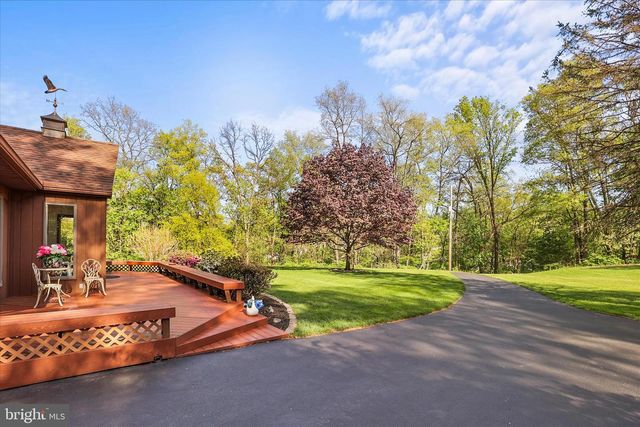 115 VALLEY RD, Windsor, PA 17366