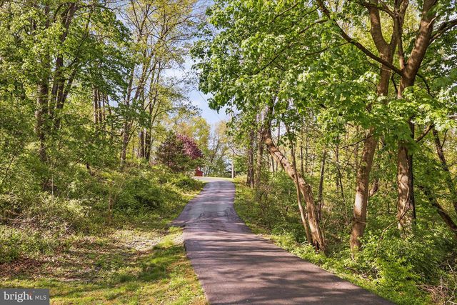 115 VALLEY RD, Windsor, PA 17366