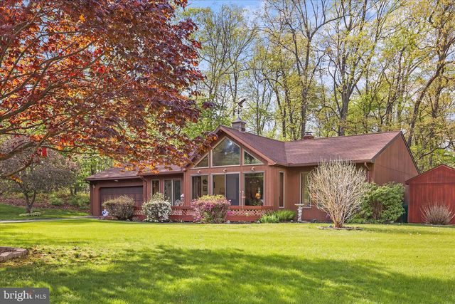 115 VALLEY RD, Windsor, PA 17366