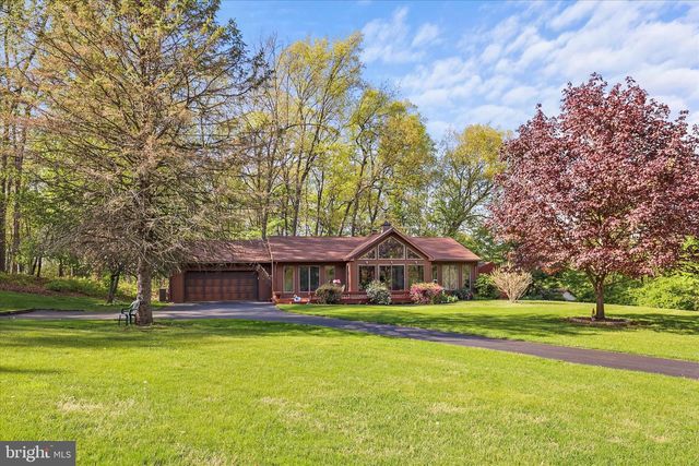 115 VALLEY RD, Windsor, PA 17366