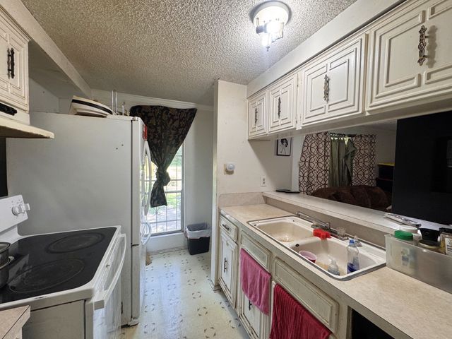 302 N O'Tyson, Mt Pleasant, TX 75455