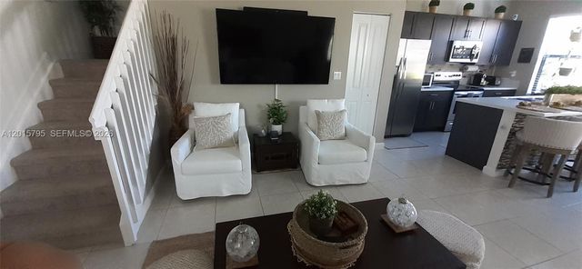 25111 SW 108th Ave, Homestead, FL 33032